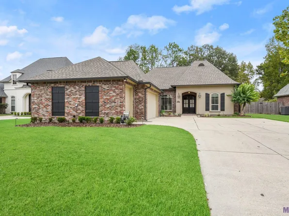 13124 Moss Pointe Dr, Geismar, LA 70734