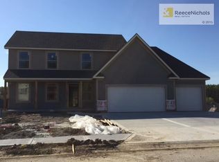 5020 NW Flintridge Dr, Riverside, MO 64150