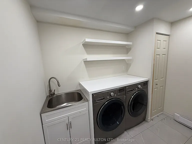 221 Ormond Dr #22 — Photo 16