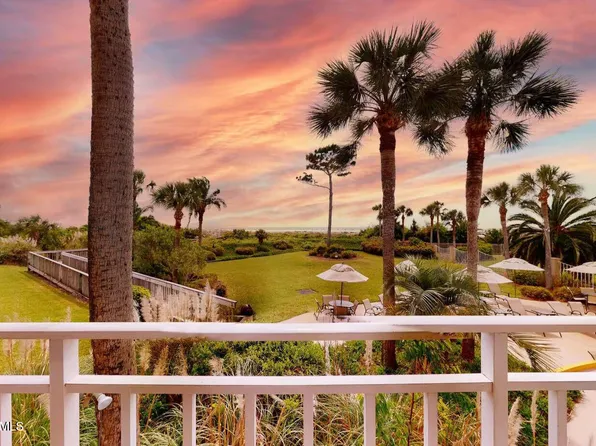 1470 Wood Ave APT 211, Saint Simons Island, GA 31522