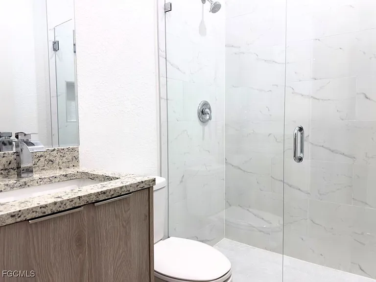 8033 Melody Cir — Photo 12