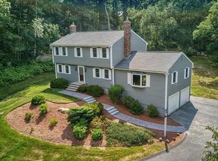 1 Overlook Cir, Westford, MA 01886