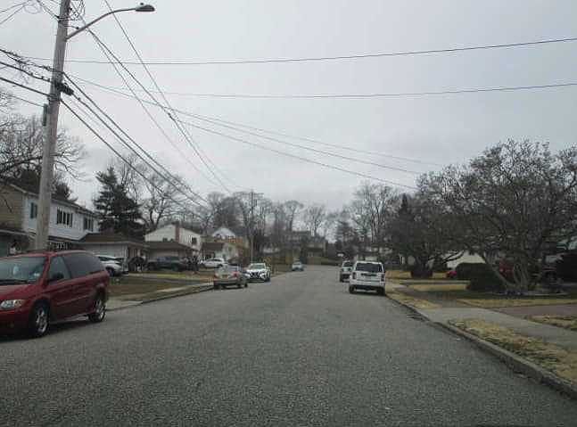 2nd image of 11 Center St