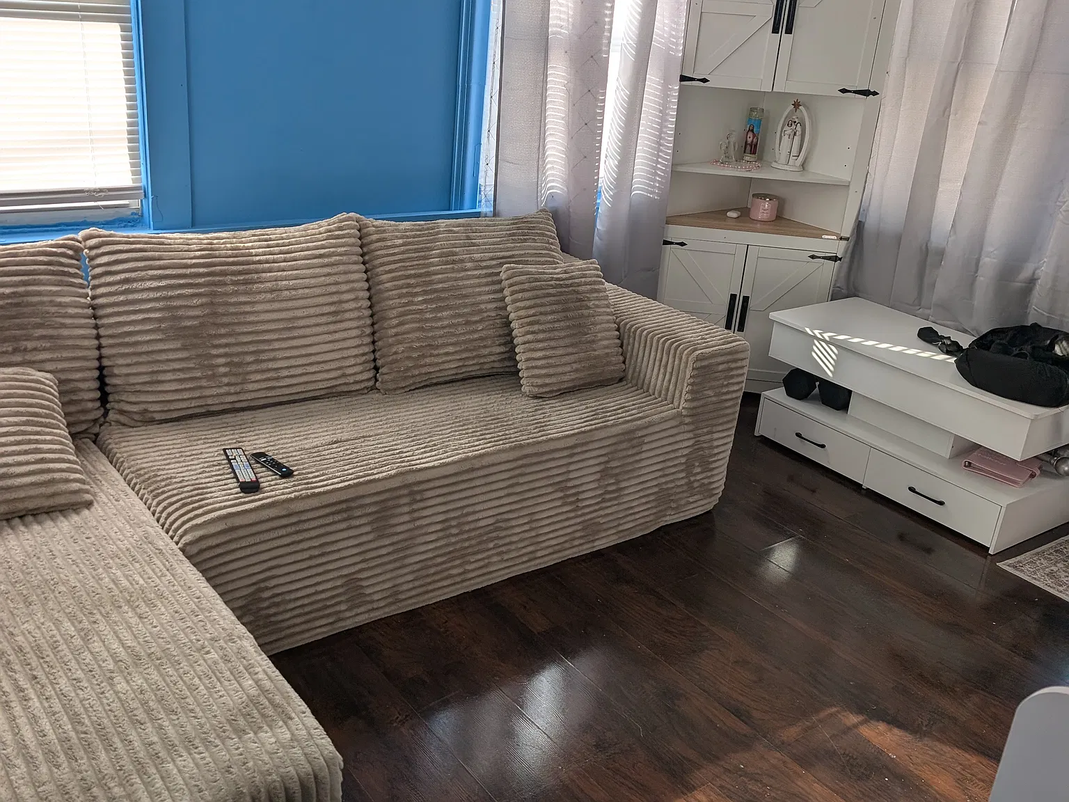 2 bed, 1000 sqft, $1,795 — Photo 2