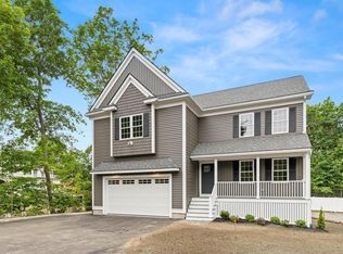 2 Glen Rd, Wilmington, MA 01887