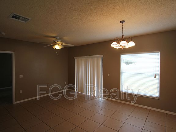 3rd image of 36 Coventry Ct