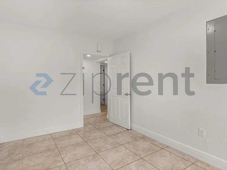 275 NW 81st St — Photo 7