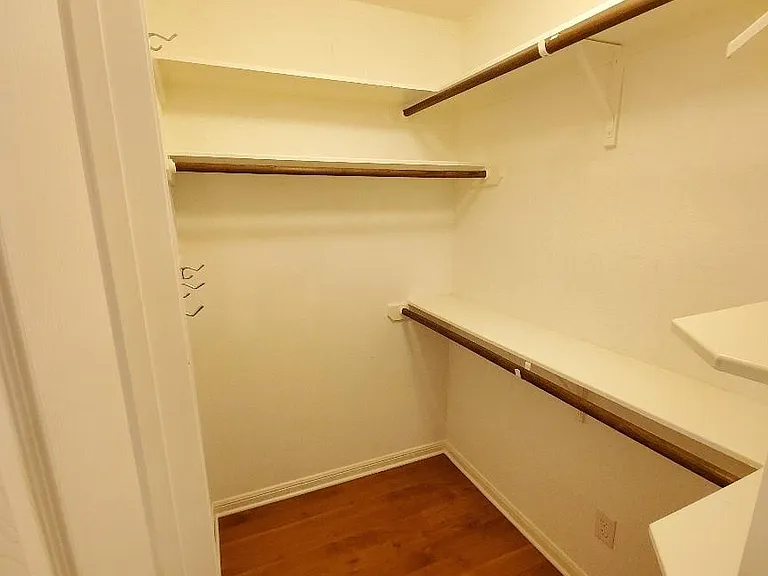7685 Northcross Dr #620 — Photo 11
