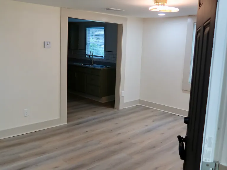 320 Samford St — Photo 10