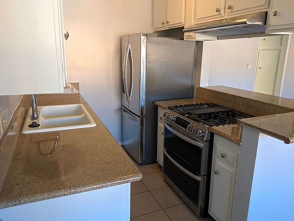 5th image of 1841 N New Hampshire Ave APT 10