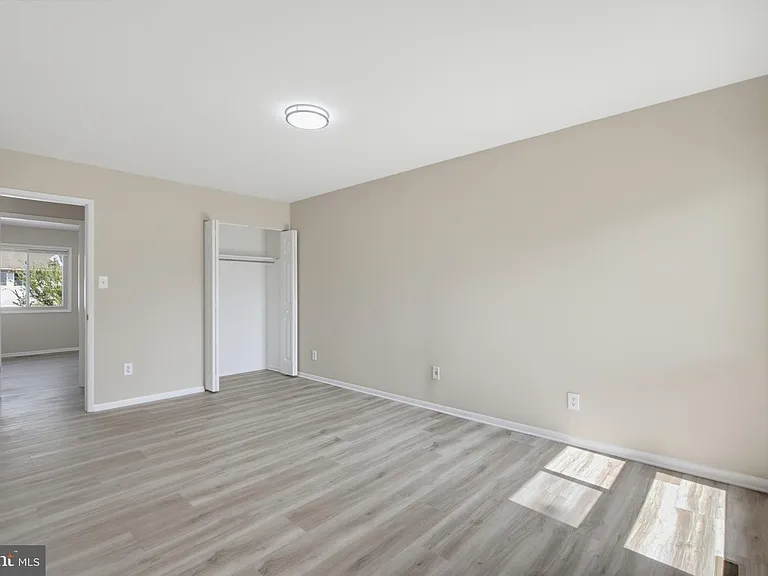 744 Cordell Way — Photo 34