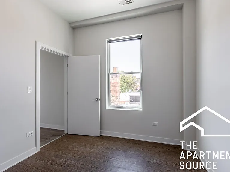 2247 W Lawrence Ave #3 — Photo 15