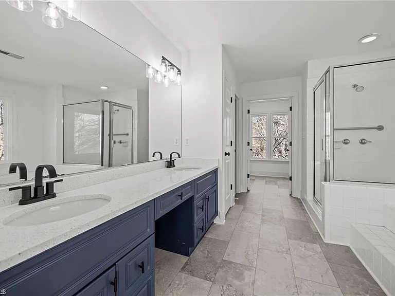 5305 Coveview Ct — Photo 16