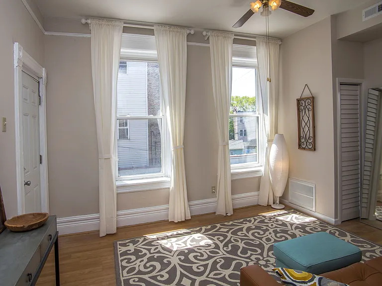2030 W Coulter St #3RE — Photo 4