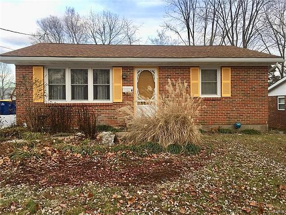 2nd image of 8 Richardson Dr