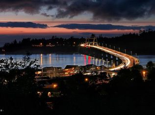 380 SW Overlook Dr, Waldport, OR 97394