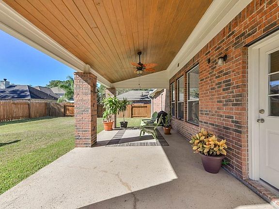 3rd image of 12318 Yukon Valley Ln