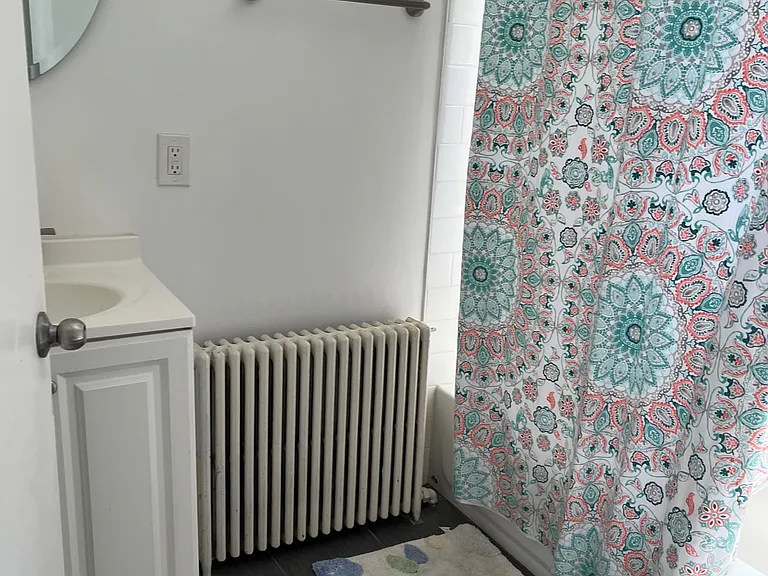 8315 Potomac Ave — Photo 26