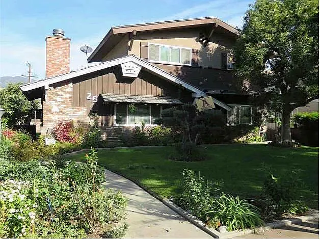 25 Fano St #A — Photo 1
