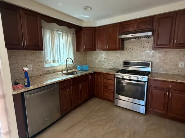 (undisclosed Address), Staten Island, NY 10312
