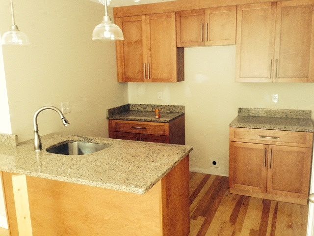 2nd image of 3027 Park Ave