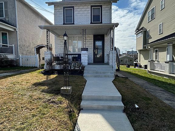 2nd image of 145 W 11th Ave #1