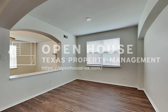 10005 Chadbourne Rd — Photo 7