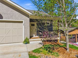 62 Dillingham Rd, Asheville, NC 28805