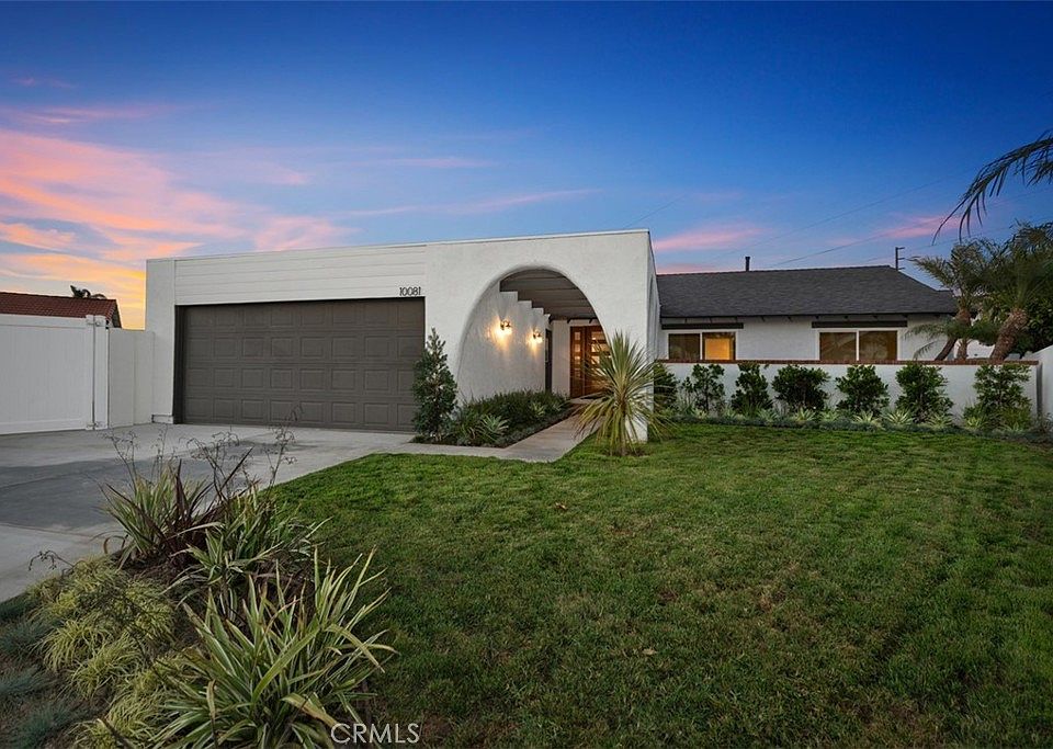 1st image of 10081 Spar Cir