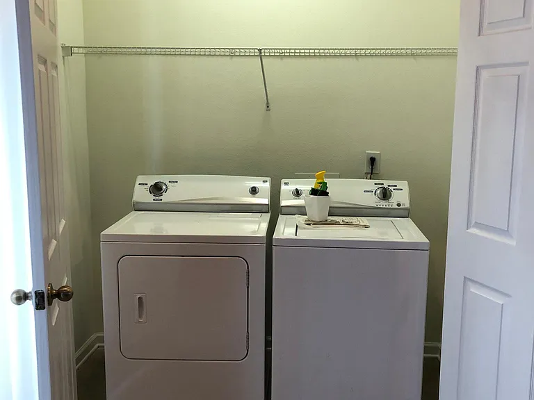 13014 Sunset Lake Dr — Photo 35