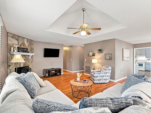 5th image of 110 Tollgate Ct