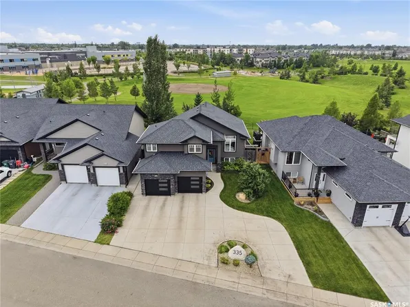 335 Dawson CRESCENT, Saskatoon, SK S7R 0K1