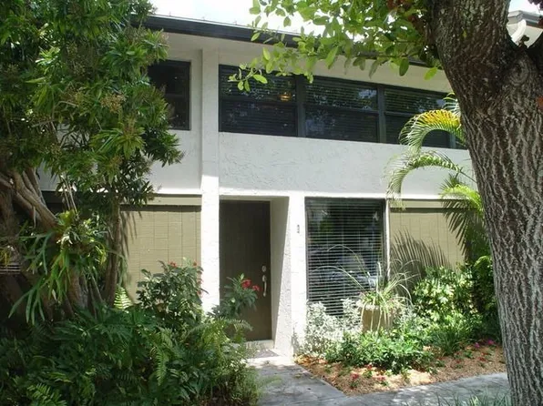 3900 NE 18th Ave APT 2A, Oakland Park, FL 33334