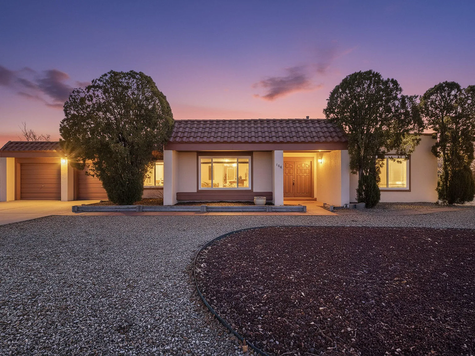 3 bed, 3.0 bath, 2767 sqft, $1,800 — Photo 4