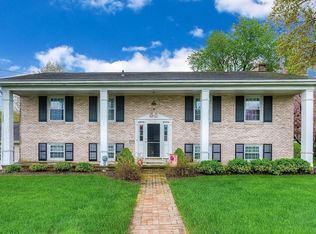 43 Miller Rd, Akron, PA 17501