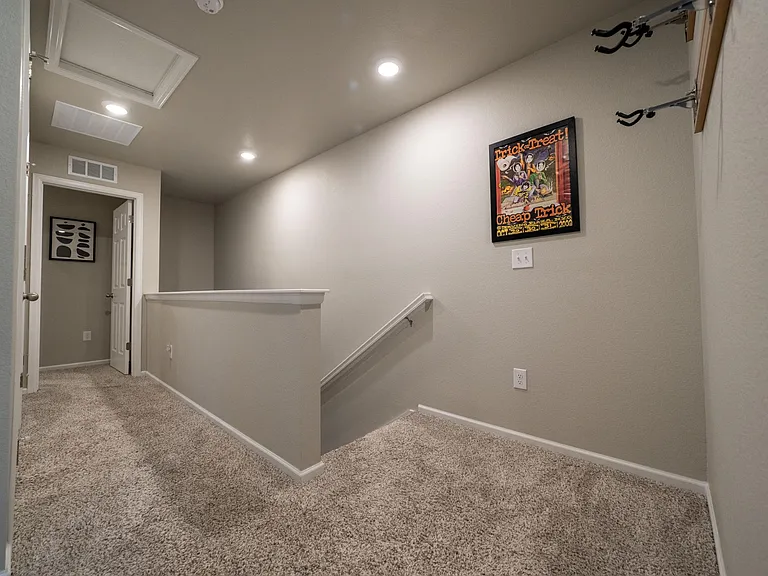 5677 Vivian St — Photo 6