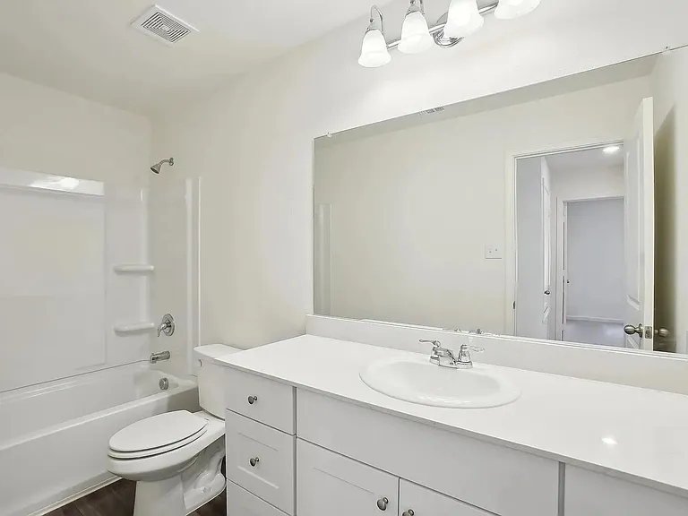 2200 Meadow Park Dr — Photo 18