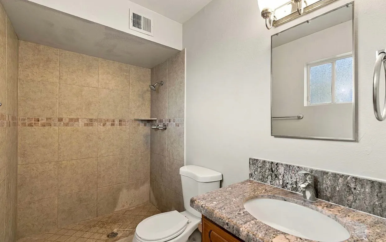 3 bed, 1448 sqft, $2,075 — Photo 1