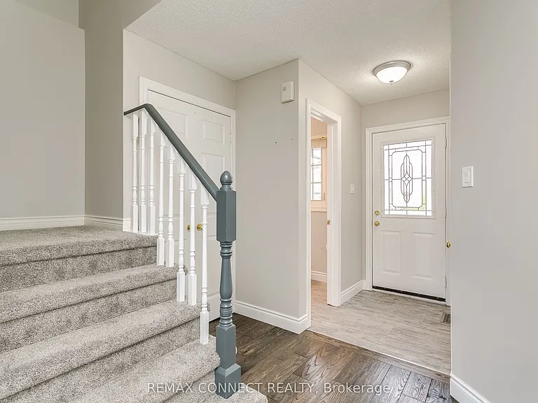 15 Kennedy Dr — Photo 5