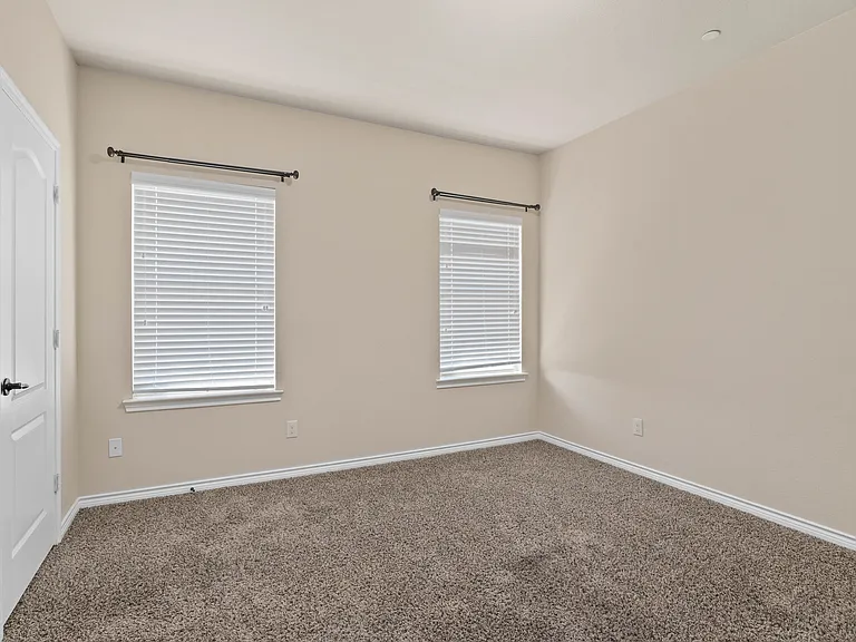 4213 Kiowa Dr — Photo 17