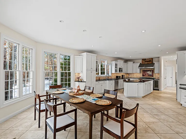 71 Corbett Dr — Photo 17