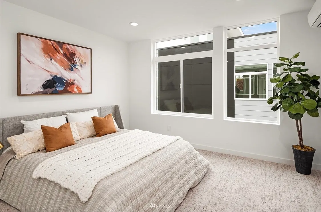 2 bed, 1250 sqft, $3,500 — Photo 4