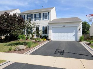 2732 Grand Ridge Cir, Aurora, IL 60503