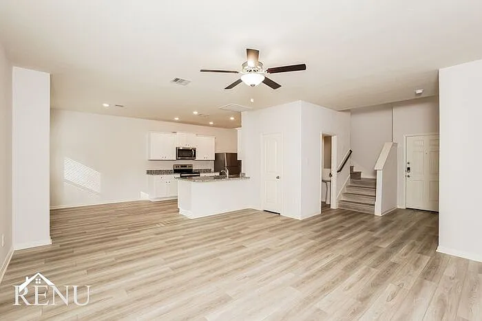10422 Sweetwater Creek Dr — Photo 7