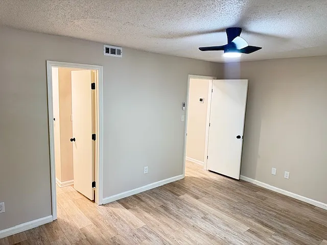 6070 Pinebark Ct — Photo 13