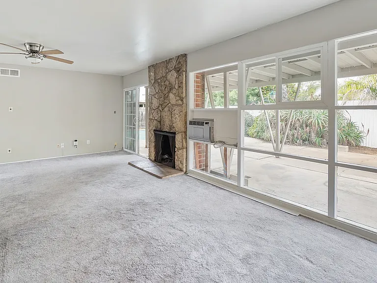 6734 Barnhurst Dr — Photo 24