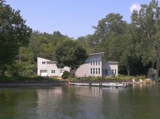 4746 W Lake Rd, Auburn, NY 13021