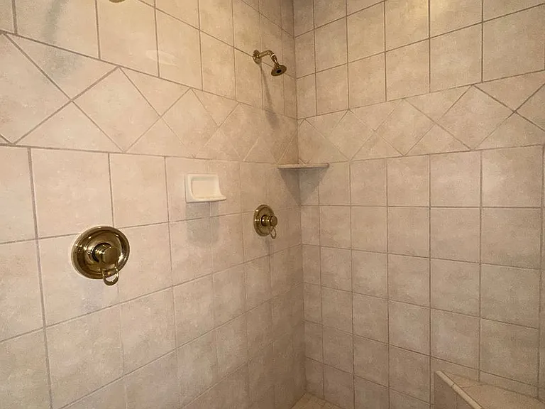 11707 Kestrel Rd — Photo 41