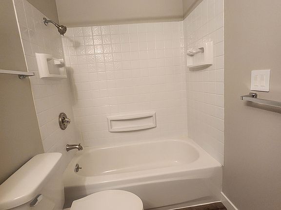 5th image of 6402 14th Ave NW APT 2