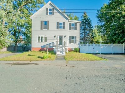 10 Maple Ave, Danvers, MA, 01923